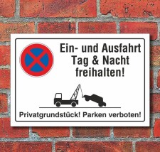 Schild Parkverbot, Halteverbot, Ein- und Ausfahrt...