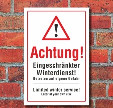Schild "Eingeschränkter Winterdienst, deutsch...