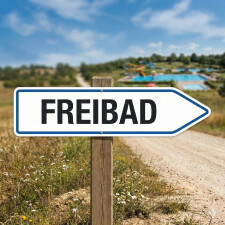 Pfeilschild „Freibad“ – Wegweiser links/rechts – Alu-Verbund 3 mm, UV-Direktdruck